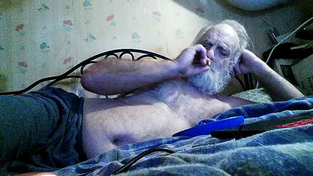 Snapshot of russtee chatting on 28, 11, 2025 russtee online show from 28, 11, 2025