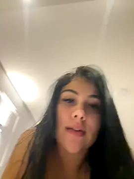 Snapshot of adrianalobo chatting on 11, 10, 2025 adrianalobo online show from 11, 10, 2025