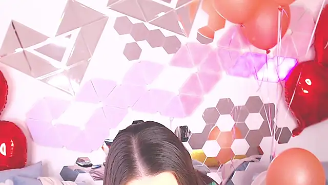 LexiKiss online show from 14, 2, 2025