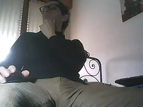 Snapshot of Moro_ra chatting on 4, 3, 2026 Moro ra online show from 4, 3, 2026