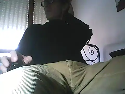 Snapshot of Moro_ra chatting on 9, 3, 2026 Moro ra online show from 9, 3, 2026