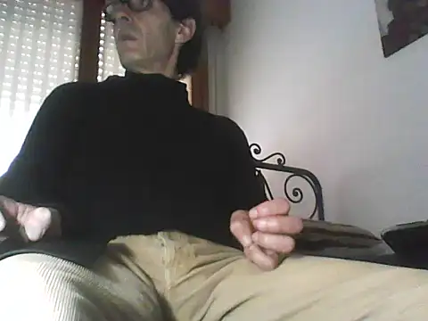 Snapshot of Moro_ra chatting on 8, 4, 2026 Moro ra online show from 8, 4, 2026