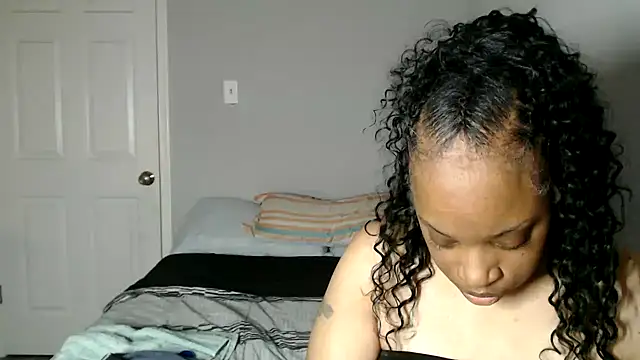 Sexymona1218 online show from 26, 11, 2025