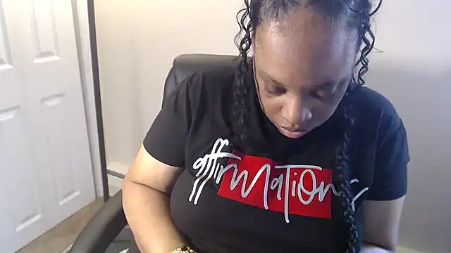 Snapshot of Sexymona1218 chatting on 9, 5, 2026 Sexymona1218 online show from 9, 5, 2026