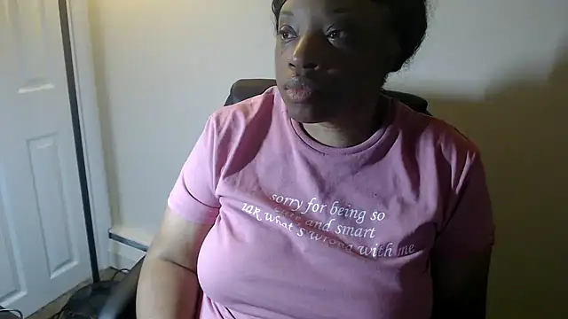 Snapshot of Sexymona1218 chatting on 17, 7, 2026 Sexymona1218 online show from 17, 7, 2026