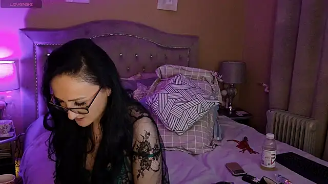 lara heaven online show from 19, 1, 2025