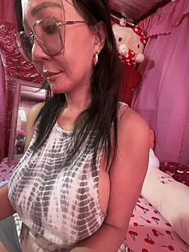 sweetieme online show from 26, 2, 2025