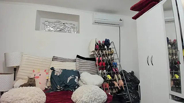 juliahayessxx online show from 22, 10, 2025