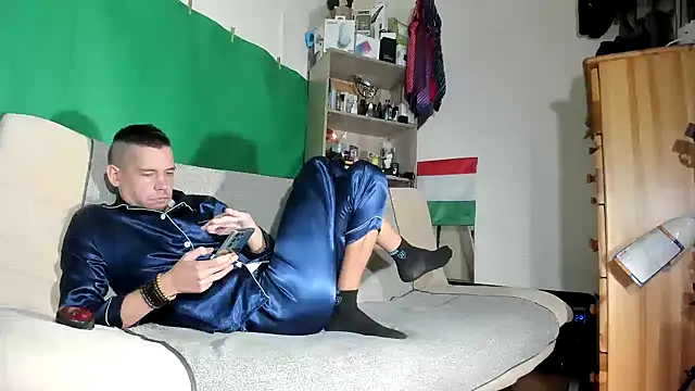 viraglaci18xh online show from 19, 11, 2025