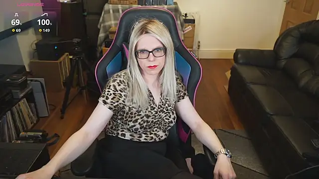 KelseyCobalt online show from 9, 10, 2025