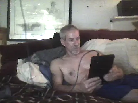 Snapshot of Biknight chatting on 28, 2, 2025 Biknight online show from 28, 2, 2025