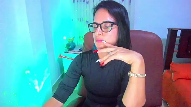 BrianaGarner online show from 23, 11, 2025