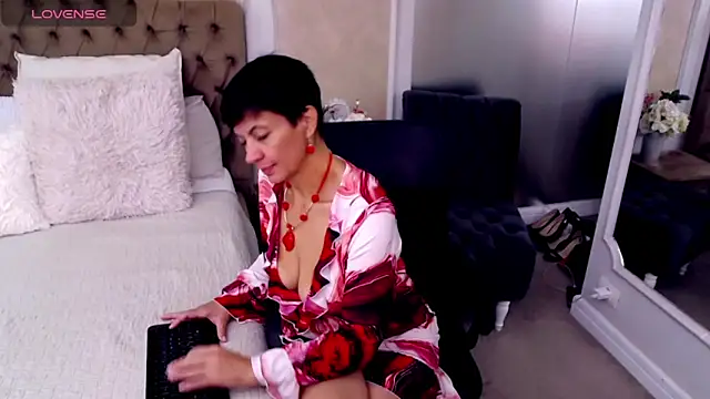 BustyPenellope online show from 6, 10, 2025