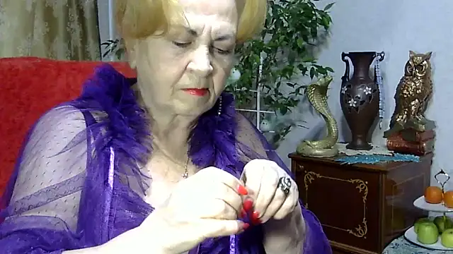 Emma52610 online show from 9, 2, 2025