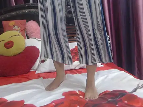 Snapshot of prettyindiandoll chatting on 18, 7, 2026 prettyindiandoll online show from 18, 7, 2026