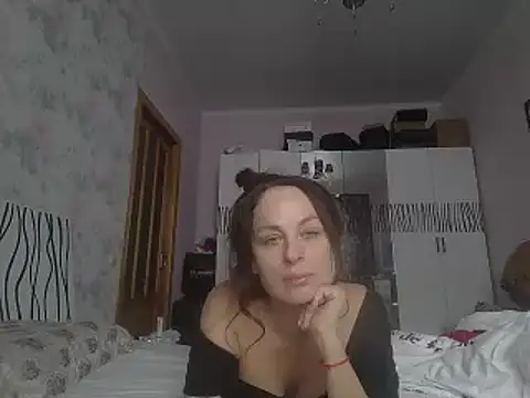 Snapshot of LindaStarS chatting on 24, 1, 2025 LindaStarS online show from 24, 1, 2025