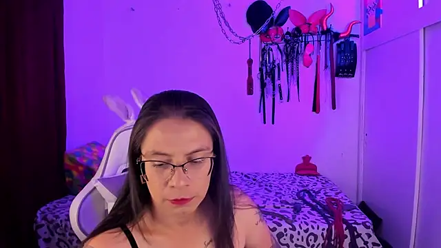 Snapshot of dungeongirls chatting on 27, 11, 2025 dungeongirls online show from 27, 11, 2025