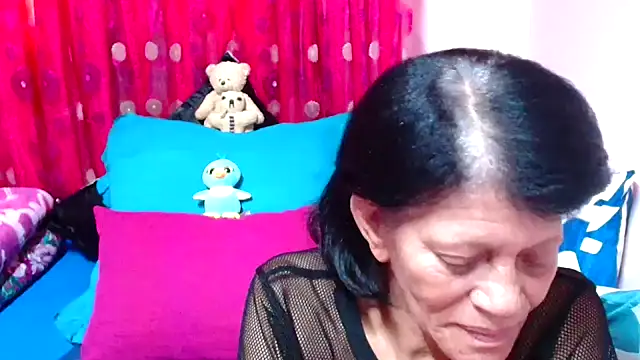 SLUTTYROXY online show from 17, 10, 2025