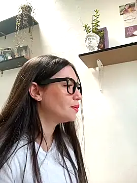 loveuu-bae online show from 17, 1, 2025