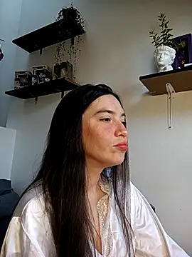 loveuu-bae online show from 9, 3, 2025