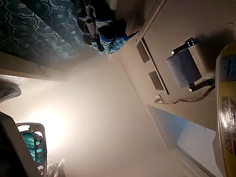 UncutHammer69 online show from 5, 3, 2025