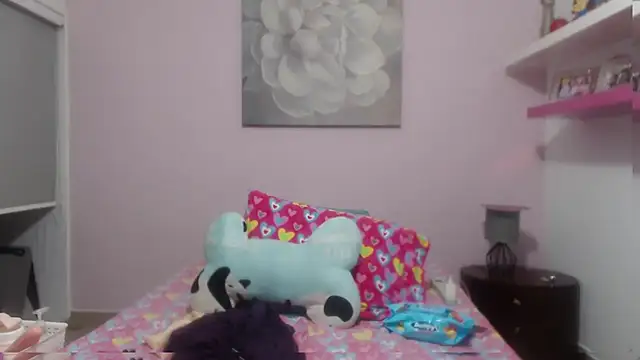 CindyCrawford online show from 10, 3, 2025