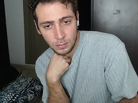 stevensanchez99 online show from 29, 4, 2026