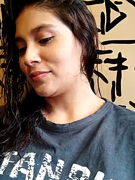 Snapshot of kinky_mila@xh chatting on 18, 2, 2025 kinky milaxh online show from 18, 2, 2025