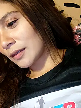 Snapshot of kinky_mila@xh chatting on 5, 3, 2025 kinky milaxh online show from 5, 3, 2025