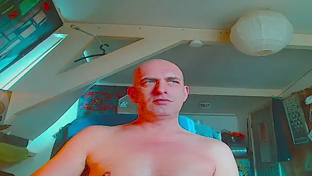 maxhard77 online show from 30, 11, 2025