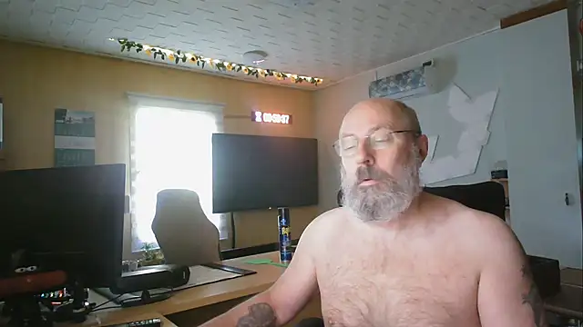 Snapshot of thomber1234 chatting on 30, 7, 2026 thomber1234 online show from 30, 7, 2026