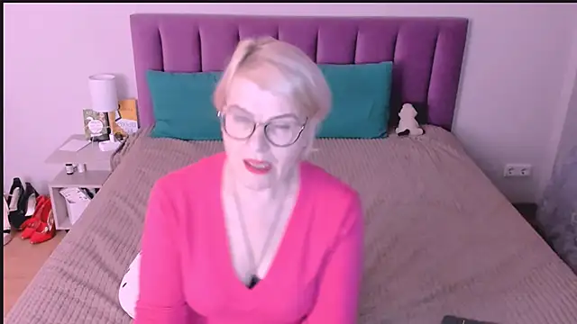 sabrinamacmarren online show from 1, 11, 2025