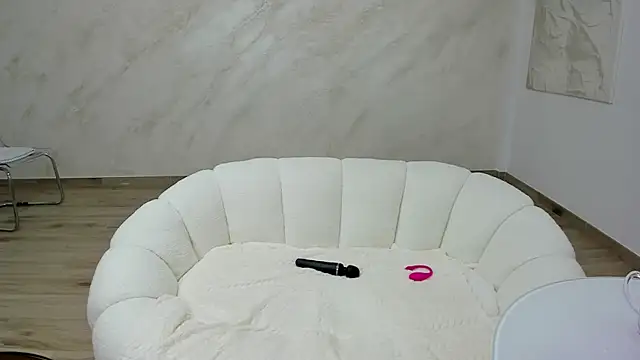 Snapshot of lissababe1 chatting on 13, 10, 2025 lissababe1 online show from 13, 10, 2025