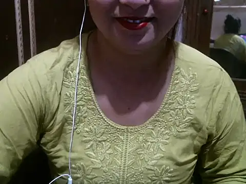 Snapshot of UrsMansi chatting on 2, 5, 2026 UrsMansi online show from 2, 5, 2026