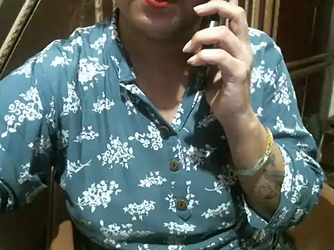 Snapshot of UrsMansi chatting on 23, 7, 2026 UrsMansi online show from 23, 7, 2026