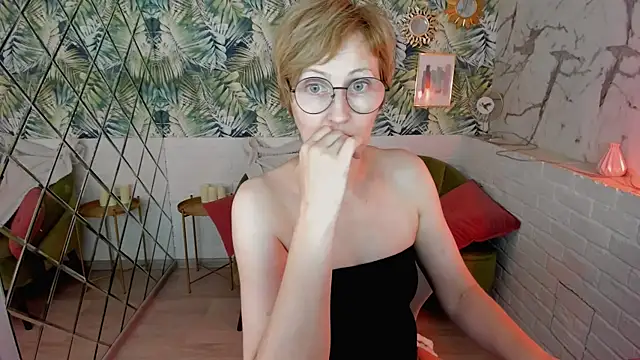 Paris Cherry online show from 3, 8, 2026
