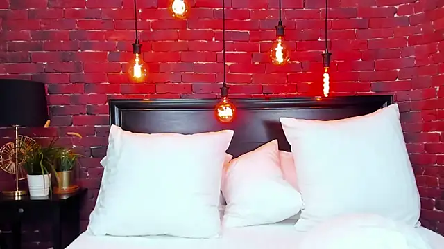 ChristynaRoss online show from 28, 1, 2025