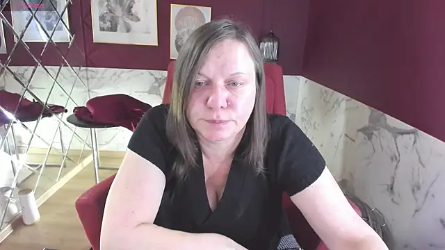 KellyPerfection online show from 9, 10, 2025