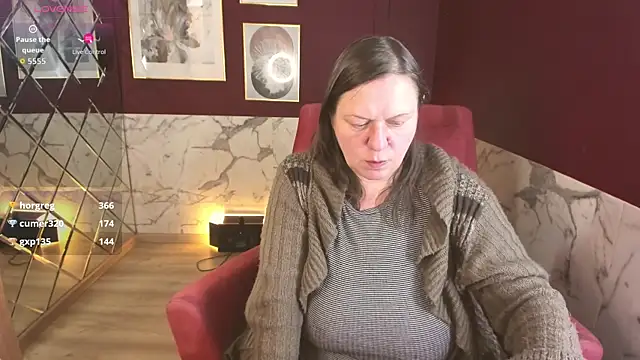 KellyPerfection online show from 19, 4, 2026