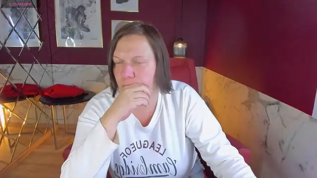 KellyPerfection online show from 24, 7, 2026