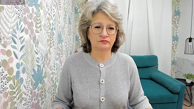 Snapshot of EvelynJoyful chatting on 2, 12, 2024 EvelynJoyful online show from 2, 12, 2024