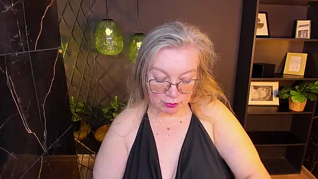 Snapshot of NataliMellow chatting on 19, 4, 2026 NataliMellow online show from 19, 4, 2026