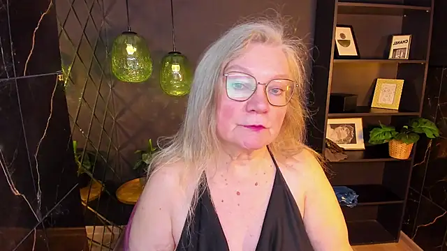 Snapshot of NataliMellow chatting on 26, 4, 2026 NataliMellow online show from 26, 4, 2026