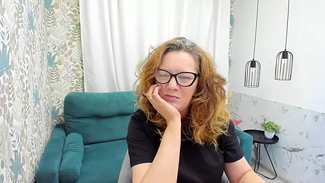 Snapshot of LeaPure chatting on 20, 6, 2026 LeaPure online show from 20, 6, 2026