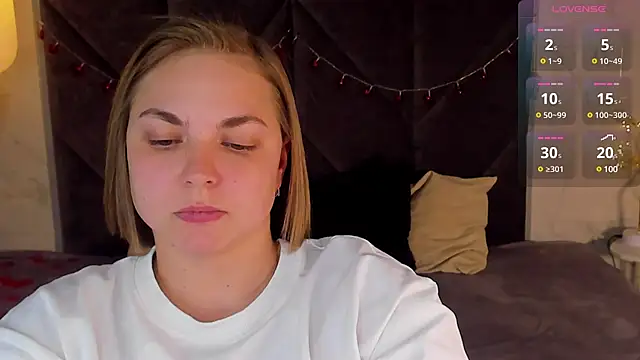 Snapshot of TataArdent chatting on 21, 2, 2025 TataArdent online show from 21, 2, 2025