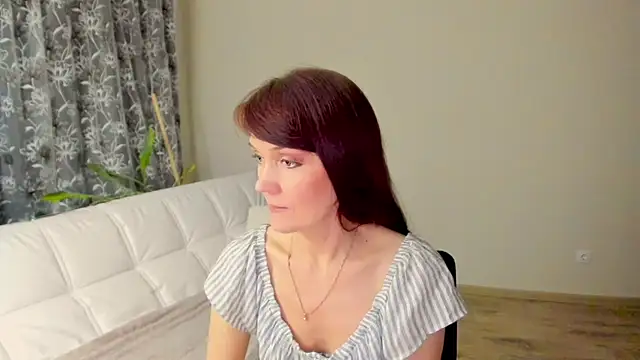 Snapshot of Fritha chatting on 12, 2, 2025 Fritha online show from 12, 2, 2025