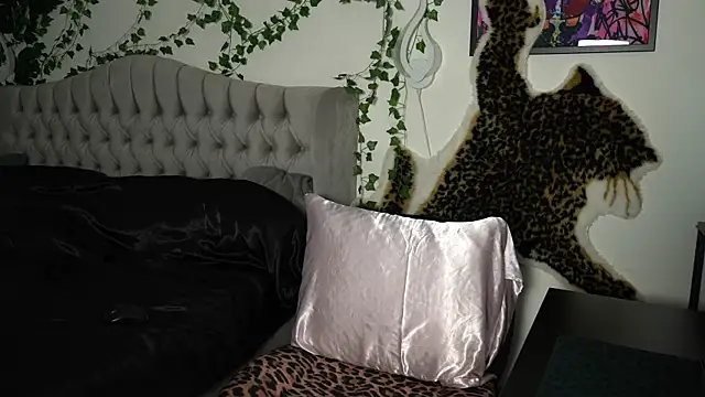 Snapshot of Estherjizz chatting on 10, 11, 2025 Estherjizz online show from 10, 11, 2025