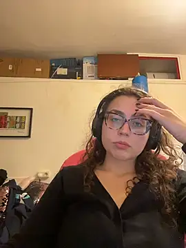 Snapshot of ladyturtle chatting on 9, 4, 2026 ladyturtle online show from 9, 4, 2026