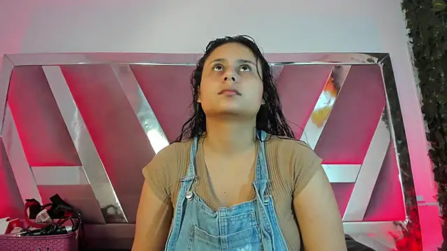 AbbyTaylorr online show from 12, 11, 2025