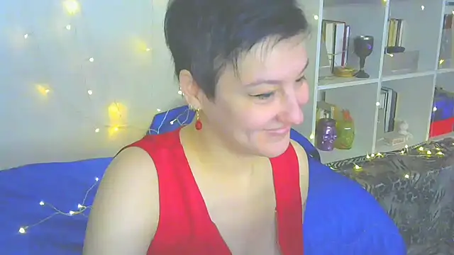 Snapshot of MartaBounty chatting on 2, 1, 2025 MartaBounty online show from 2, 1, 2025